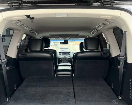 Сірий Інфініті QX80, об'ємом двигуна 5.55 л та пробігом 160 тис. км за 28000 $, фото 8 на Automoto.ua