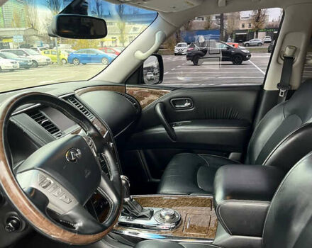 Сірий Інфініті QX80, об'ємом двигуна 5.55 л та пробігом 160 тис. км за 28000 $, фото 14 на Automoto.ua
