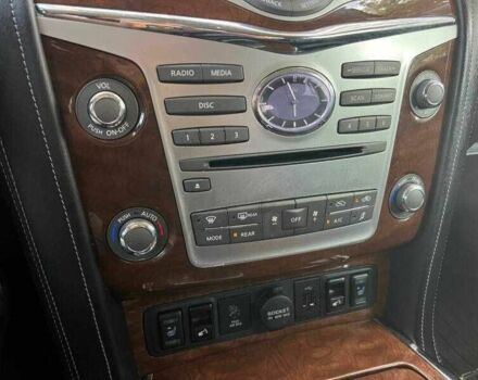 Серый Инфинити QX80, объемом двигателя 5.6 л и пробегом 67 тыс. км за 8000 $, фото 15 на Automoto.ua