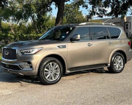 Серый Инфинити QX80, объемом двигателя 5.6 л и пробегом 67 тыс. км за 8000 $, фото 1 на Automoto.ua