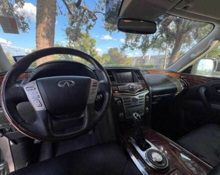 Серый Инфинити QX80, объемом двигателя 5.6 л и пробегом 67 тыс. км за 8000 $, фото 10 на Automoto.ua