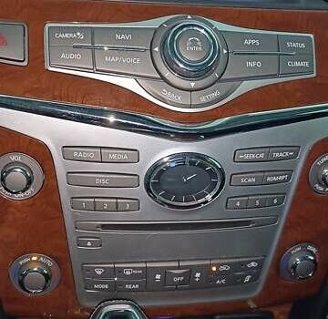 Сірий Інфініті QX80, об'ємом двигуна 5.6 л та пробігом 100 тис. км за 49500 $, фото 24 на Automoto.ua