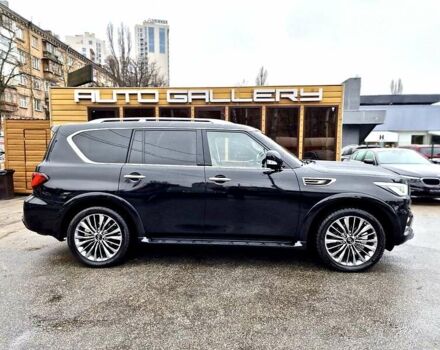 Сірий Інфініті QX80, об'ємом двигуна 5.6 л та пробігом 21 тис. км за 65550 $, фото 3 на Automoto.ua