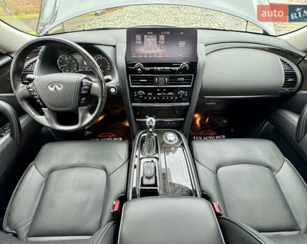 Сірий Інфініті QX80, об'ємом двигуна 5.55 л та пробігом 35 тис. км за 58999 $, фото 36 на Automoto.ua