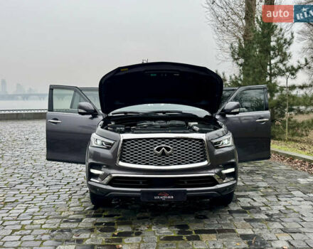 Сірий Інфініті QX80, об'ємом двигуна 5.55 л та пробігом 35 тис. км за 58999 $, фото 112 на Automoto.ua