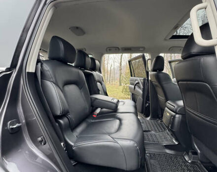 Сірий Інфініті QX80, об'ємом двигуна 5.55 л та пробігом 35 тис. км за 58999 $, фото 73 на Automoto.ua