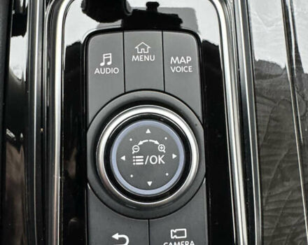 Сірий Інфініті QX80, об'ємом двигуна 5.55 л та пробігом 35 тис. км за 58999 $, фото 20 на Automoto.ua