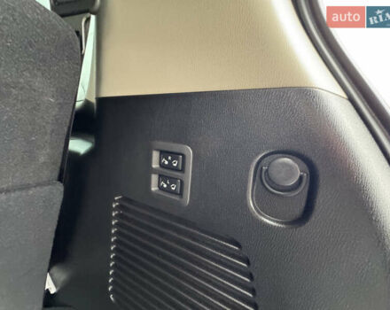 Сірий Інфініті QX80, об'ємом двигуна 5.55 л та пробігом 35 тис. км за 58999 $, фото 50 на Automoto.ua