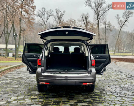 Сірий Інфініті QX80, об'ємом двигуна 5.55 л та пробігом 35 тис. км за 58999 $, фото 116 на Automoto.ua