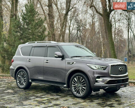 Сірий Інфініті QX80, об'ємом двигуна 5.55 л та пробігом 35 тис. км за 58999 $, фото 4 на Automoto.ua