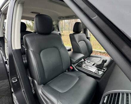 Сірий Інфініті QX80, об'ємом двигуна 5.55 л та пробігом 35 тис. км за 58999 $, фото 68 на Automoto.ua