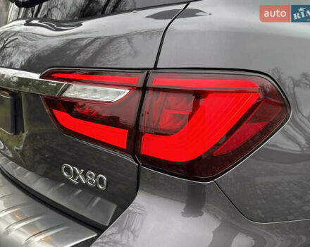 Сірий Інфініті QX80, об'ємом двигуна 5.55 л та пробігом 35 тис. км за 58999 $, фото 133 на Automoto.ua