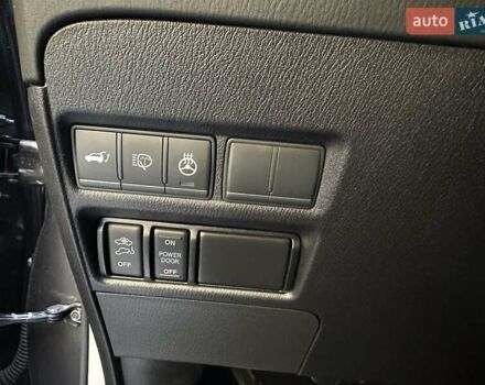 Сірий Інфініті QX80, об'ємом двигуна 5.55 л та пробігом 14 тис. км за 55500 $, фото 15 на Automoto.ua