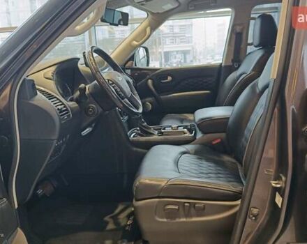 Серый Инфинити QX80, объемом двигателя 5.55 л и пробегом 98 тыс. км за 54900 $, фото 32 на Automoto.ua