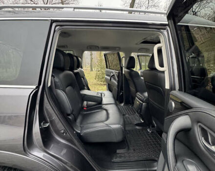 Сірий Інфініті QX80, об'ємом двигуна 5.55 л та пробігом 35 тис. км за 58999 $, фото 84 на Automoto.ua