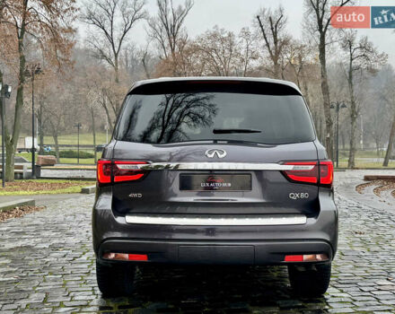 Сірий Інфініті QX80, об'ємом двигуна 5.55 л та пробігом 35 тис. км за 58999 $, фото 7 на Automoto.ua