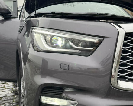 Сірий Інфініті QX80, об'ємом двигуна 5.55 л та пробігом 35 тис. км за 58999 $, фото 113 на Automoto.ua