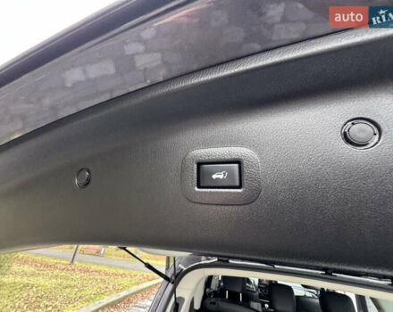 Сірий Інфініті QX80, об'ємом двигуна 5.55 л та пробігом 35 тис. км за 58999 $, фото 54 на Automoto.ua