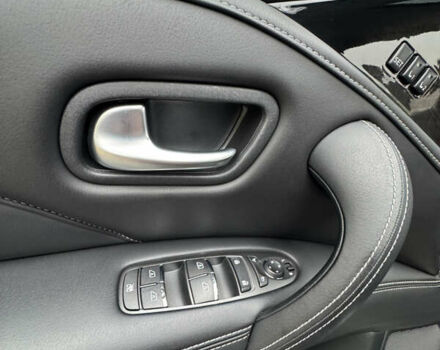 Сірий Інфініті QX80, об'ємом двигуна 5.55 л та пробігом 35 тис. км за 58999 $, фото 102 на Automoto.ua