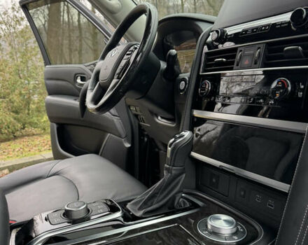 Сірий Інфініті QX80, об'ємом двигуна 5.55 л та пробігом 35 тис. км за 58999 $, фото 63 на Automoto.ua