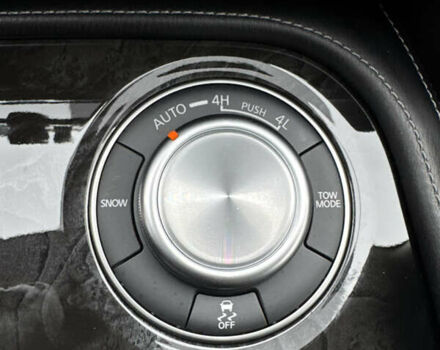 Сірий Інфініті QX80, об'ємом двигуна 5.55 л та пробігом 35 тис. км за 58999 $, фото 18 на Automoto.ua