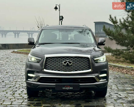 Сірий Інфініті QX80, об'ємом двигуна 5.55 л та пробігом 35 тис. км за 58999 $, фото 1 на Automoto.ua