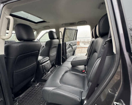 Сірий Інфініті QX80, об'ємом двигуна 5.55 л та пробігом 35 тис. км за 58999 $, фото 89 на Automoto.ua