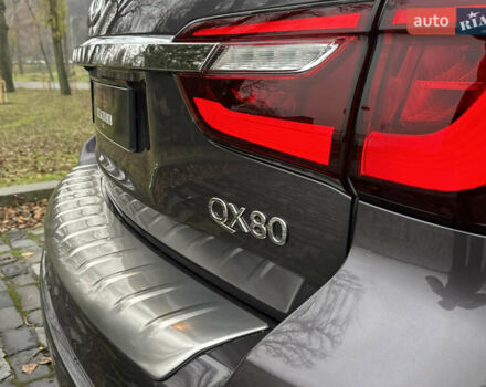 Сірий Інфініті QX80, об'ємом двигуна 5.55 л та пробігом 35 тис. км за 58999 $, фото 131 на Automoto.ua