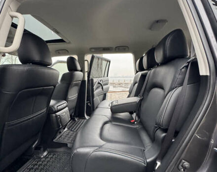 Сірий Інфініті QX80, об'ємом двигуна 5.55 л та пробігом 35 тис. км за 58999 $, фото 77 на Automoto.ua