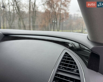 Сірий Інфініті QX80, об'ємом двигуна 5.55 л та пробігом 35 тис. км за 58999 $, фото 64 на Automoto.ua