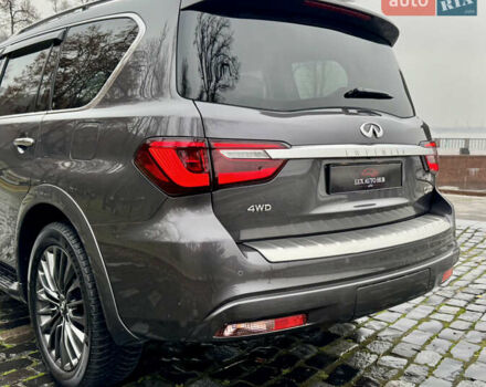 Сірий Інфініті QX80, об'ємом двигуна 5.55 л та пробігом 35 тис. км за 58999 $, фото 128 на Automoto.ua