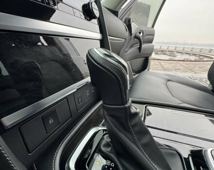 Сірий Інфініті QX80, об'ємом двигуна 5.55 л та пробігом 35 тис. км за 58999 $, фото 104 на Automoto.ua