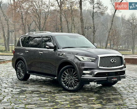 Сірий Інфініті QX80, об'ємом двигуна 5.55 л та пробігом 35 тис. км за 58999 $, фото 31 на Automoto.ua