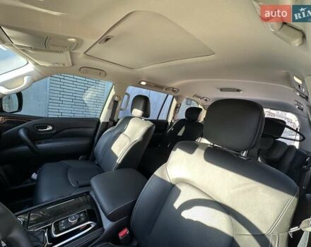 Сірий Інфініті QX80, об'ємом двигуна 5.55 л та пробігом 14 тис. км за 55500 $, фото 10 на Automoto.ua