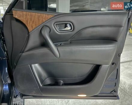 Синий Инфинити QX80, объемом двигателя 5.55 л и пробегом 50 тыс. км за 26500 $, фото 29 на Automoto.ua