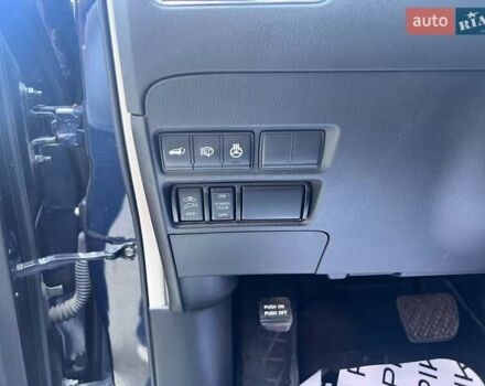 Синий Инфинити QX80, объемом двигателя 5.55 л и пробегом 56 тыс. км за 49900 $, фото 19 на Automoto.ua