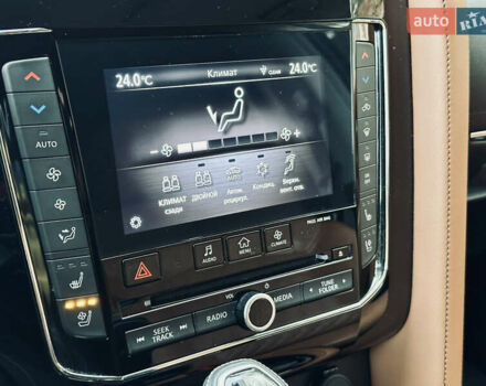 Синій Інфініті QX80, об'ємом двигуна 5.6 л та пробігом 99 тис. км за 43000 $, фото 29 на Automoto.ua