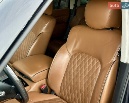 Синій Інфініті QX80, об'ємом двигуна 5.6 л та пробігом 99 тис. км за 43000 $, фото 27 на Automoto.ua