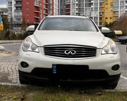 Білий Інфініті EX 25, об'ємом двигуна 2.5 л та пробігом 172 тис. км за 14600 $, фото 7 на Automoto.ua