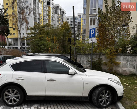 Білий Інфініті EX 25, об'ємом двигуна 2.5 л та пробігом 172 тис. км за 14600 $, фото 6 на Automoto.ua