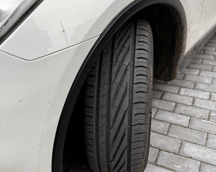 Білий Інфініті EX 25, об'ємом двигуна 2.5 л та пробігом 172 тис. км за 14600 $, фото 5 на Automoto.ua