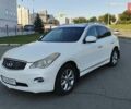 Белый Инфинити EX 35, объемом двигателя 3.5 л и пробегом 171 тыс. км за 9000 $, фото 1 на Automoto.ua