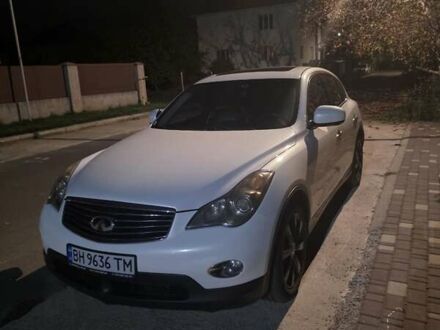 Инфинити EX 35 2007 в Одессе на Automoto.ua Белый Инфинити EX 35, объемом двигателя 3.5 л и пробегом 123 тыс. км за 10900 $, фото 1 на Automoto.ua