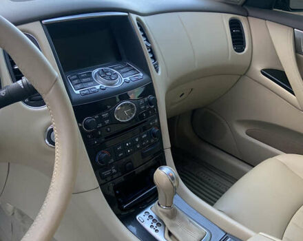 Бежевый Инфинити EX 35, объемом двигателя 3.5 л и пробегом 178 тыс. км за 9200 $, фото 7 на Automoto.ua