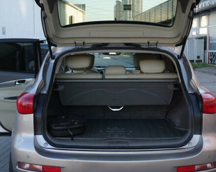 Бежевый Инфинити EX 35, объемом двигателя 3.5 л и пробегом 178 тыс. км за 9200 $, фото 12 на Automoto.ua