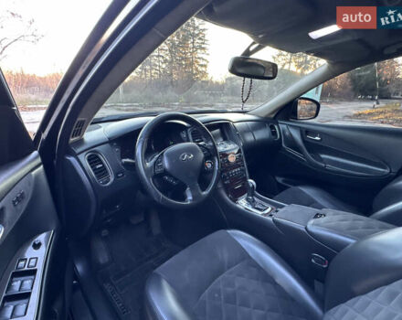 Черный Инфинити EX 35, объемом двигателя 3.5 л и пробегом 170 тыс. км за 9500 $, фото 8 на Automoto.ua