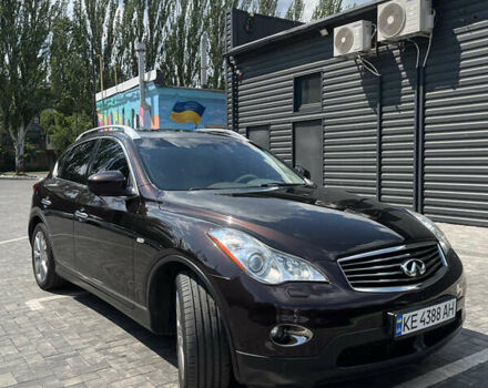 Красный Инфинити EX 35, объемом двигателя 3.5 л и пробегом 128 тыс. км за 11500 $, фото 2 на Automoto.ua