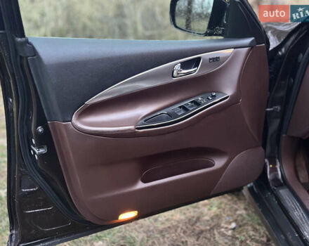 Красный Инфинити EX 35, объемом двигателя 3.5 л и пробегом 165 тыс. км за 11799 $, фото 9 на Automoto.ua