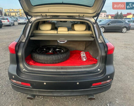 Инфинити EX 35, объемом двигателя 3.5 л и пробегом 135 тыс. км за 9500 $, фото 12 на Automoto.ua