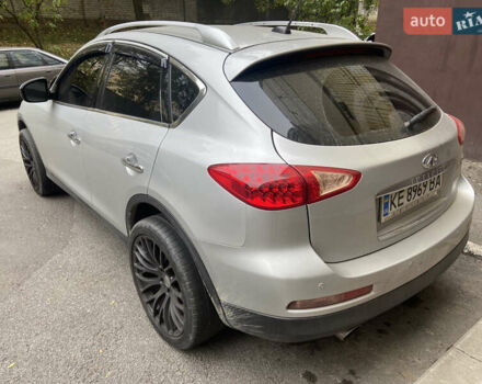 Серый Инфинити EX 35, объемом двигателя 3.5 л и пробегом 260 тыс. км за 9600 $, фото 4 на Automoto.ua
